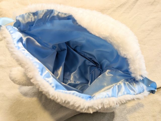 中を開いたところ