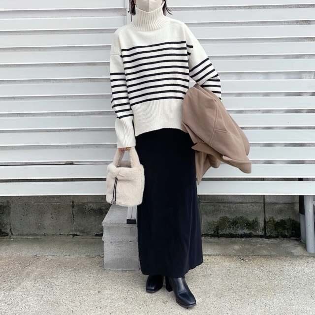 大人の冬におすすめの黒スカートコーデ