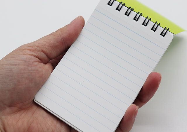 ダイソーのコンパクトなメモ帳