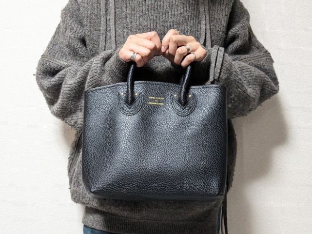 バッグを持ったところ