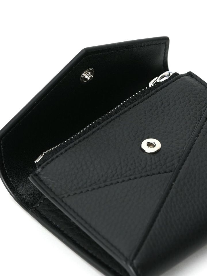 画像: 「『ジャパニーズ 6』フラップウォレット」の内部構造。 出典：パリゴ