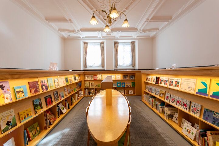 明治のルネッサンス様式と現代建築が融合する上野「国際子ども図書館」でクラシカルな建築に浸る