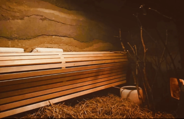 蔵の中のサウナ画像