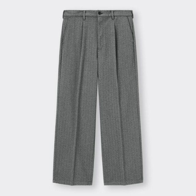 GUのワイドパンツ