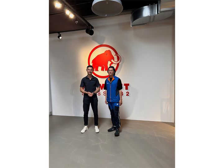 井浦新と〈MAMMUT〉CEO ハイコ・シェーファー