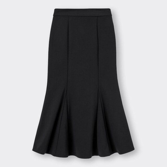 GUの黒スカート