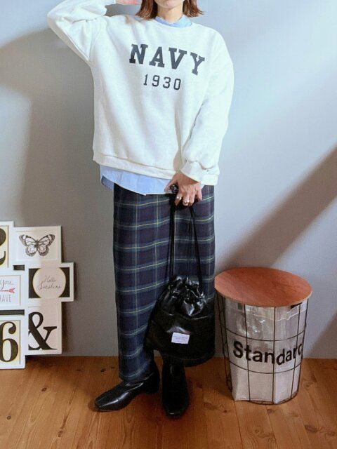 大人におすすめのスウェットコーデ