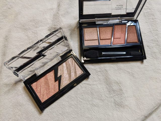 KATEアイシャドウの写真