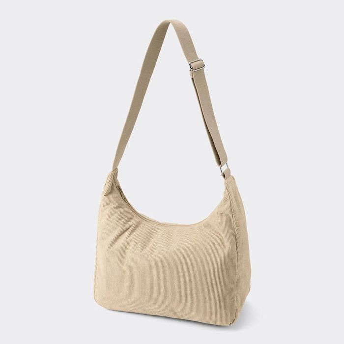 画像2: 出典：GU