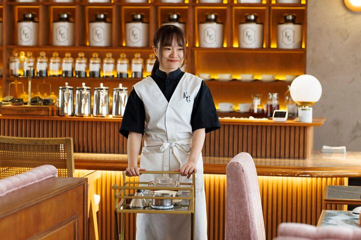 焼き立てをこだわりの紅茶と共に。蔵前のカヌレ専門店「KURAMAE CANNELÉ」