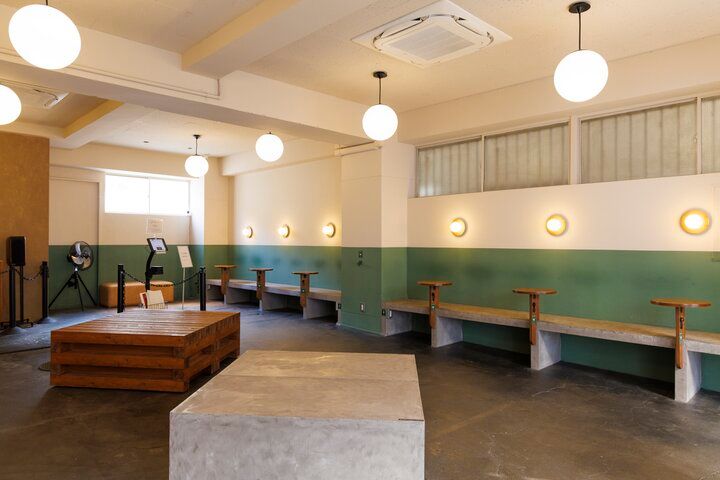 焼き立てをこだわりの紅茶と共に。蔵前のカヌレ専門店「KURAMAE CANNELÉ」