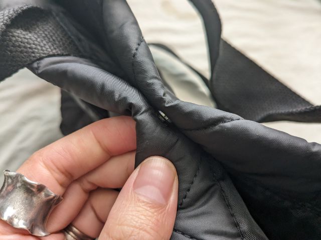 スナップボタン