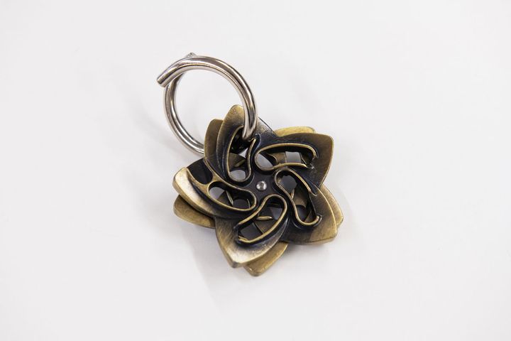 はずる キャスト へリックス