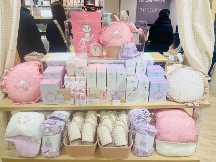 最強コスパ】THREEPPYのDisneyマリーちゃんコラボグッズ【300円