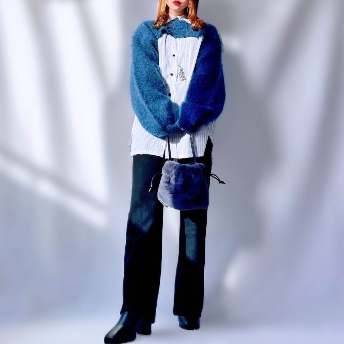 ダイソーのチャコールの「エコファー巾着トートバッグ」