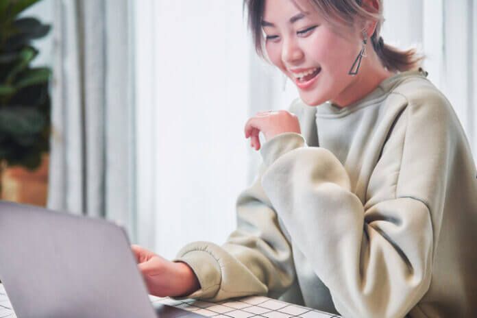 30代だから気をつけたい！ 品がないと思われてしまう行動10個