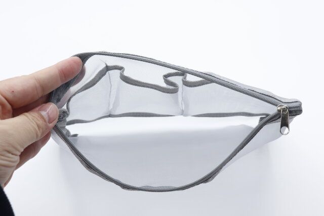 メッシュポーチ ポケット付きの構造