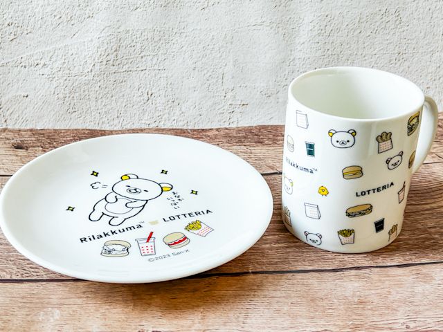 横に並んだ「プレート」＆「マグカップ」