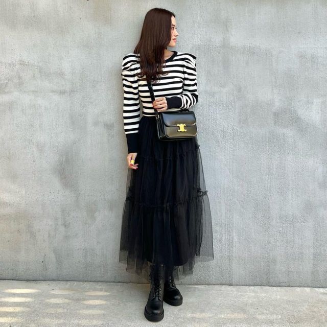 2Wayチュールスカートの女性