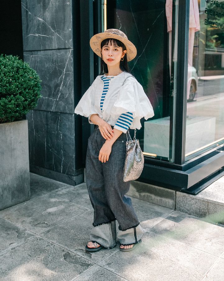 デニムロールアップの女性向けコーデ9選。マネしたくなるこなれた着こなしテクも