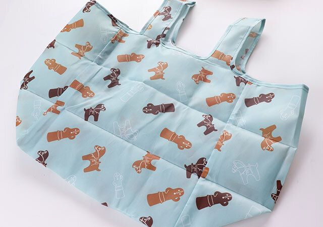 ダイソーのマチ付きショッピングバッグ 埴輪土偶柄