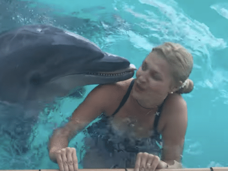 女性にキスするたびに、キャッキャするイルカちゃんが可愛い！