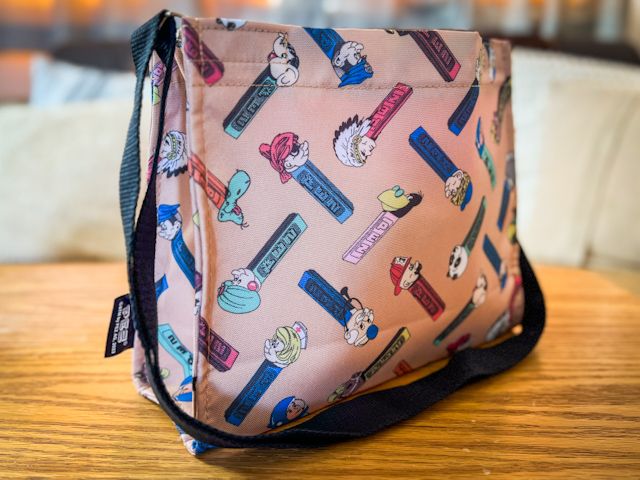 「PEZ」と初コラボした「オリジナルバッグ」