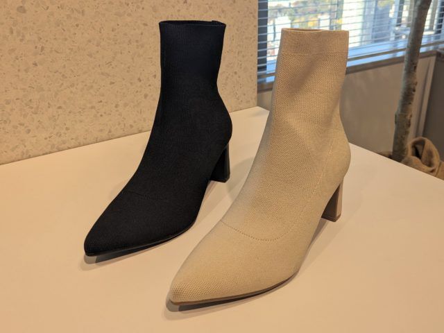 GUの「ポインテッドニットブーツ」
