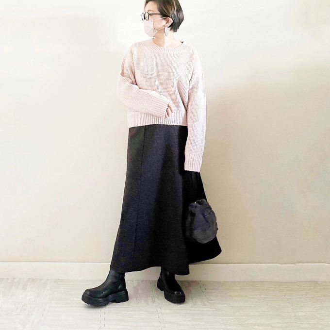 ダイソーのチャコールの「エコファー巾着トートバッグ」