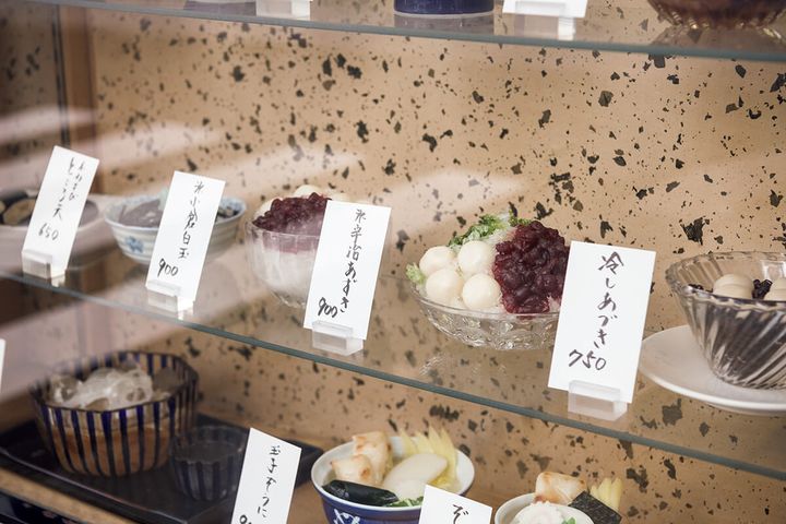 水天宮〈甘味処 初音〉ショーケース