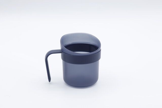 ダイソーの飲みやすいコップ