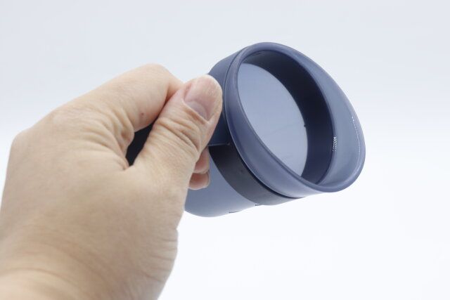 ダイソーの飲みやすいコップの使い方