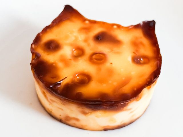 白いお皿に盛られた「にゃんチー」