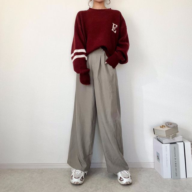 TT＊EロゴニットPOとパンツのコーデ