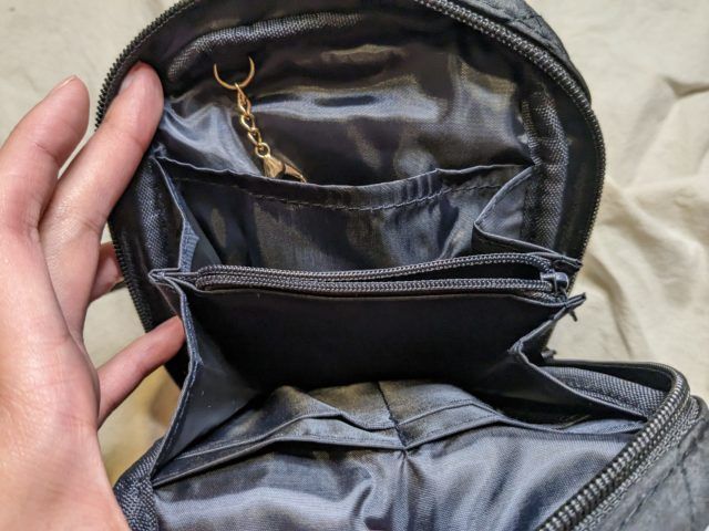 中を開けたところ