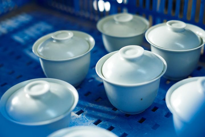 台北〈羅翌慎〉蓋付きの茶杯