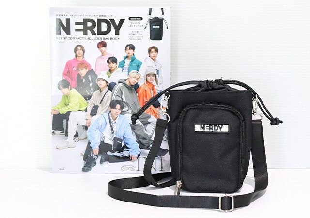 NERDY COMPACT SHOULDER BAG BOOKの表紙と付録