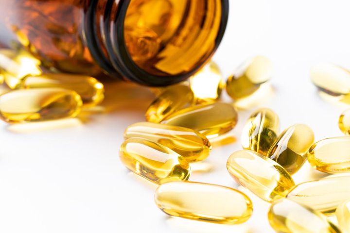 画像: マルチビタミンのサプリメント