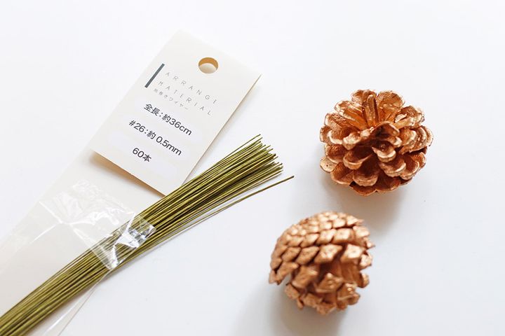 お正月のプチプラ玄関飾り