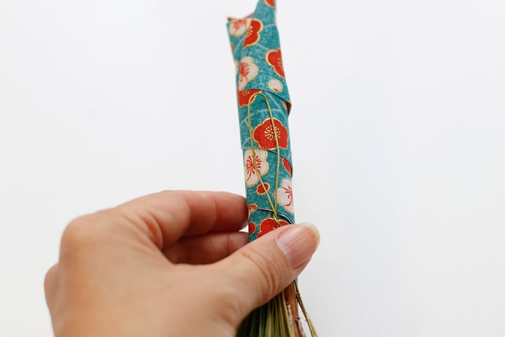 お正月のプチプラ玄関飾り