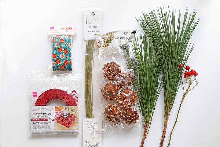 お正月のプチプラ玄関飾り