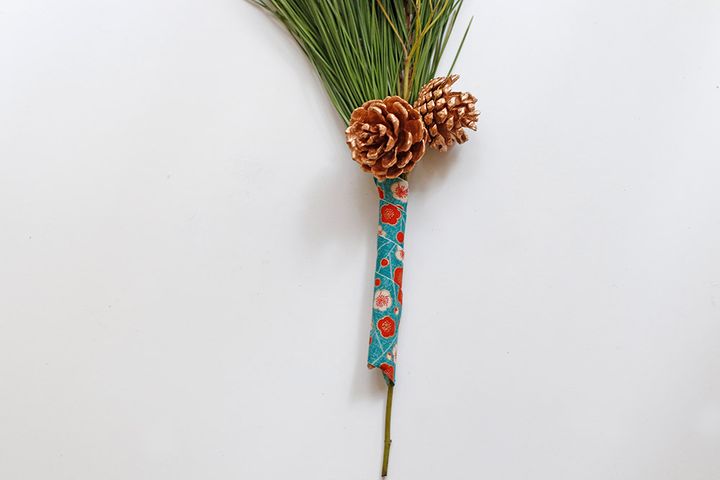 お正月のプチプラ玄関飾り