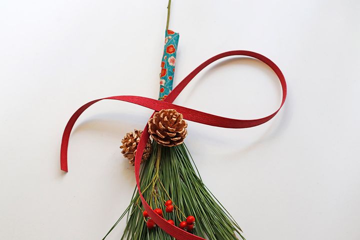 お正月のプチプラ玄関飾り