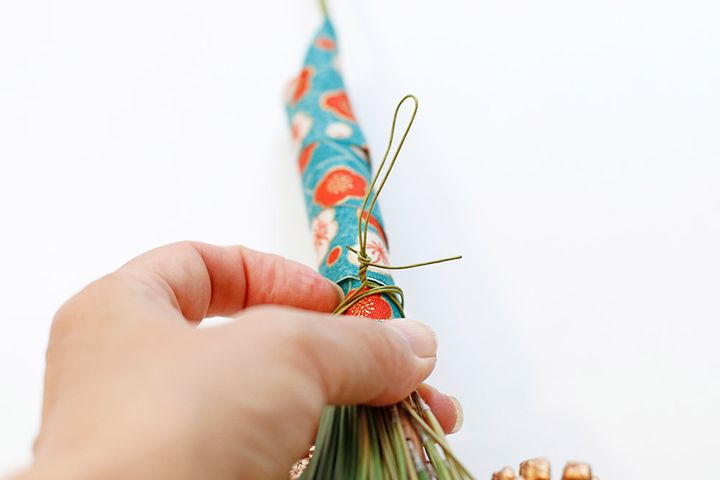 お正月のプチプラ玄関飾り