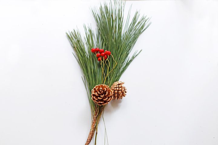 お正月のプチプラ玄関飾り