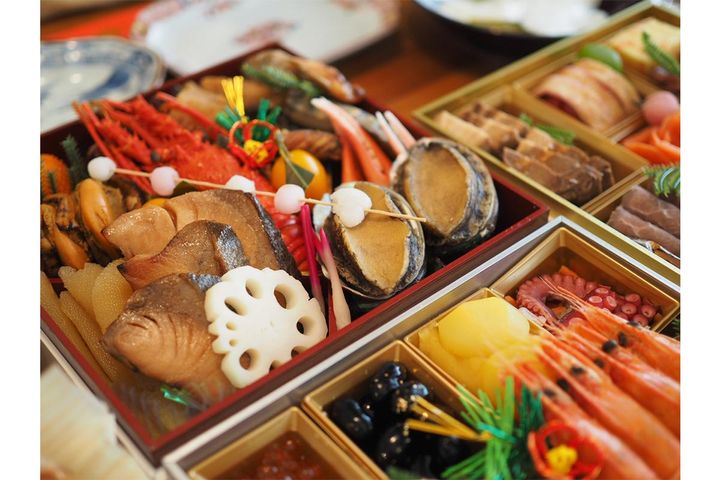 「大晦日」〜「三が日」実践したい開運アクション5：おせちや雑煮、お屠蘇をいただく