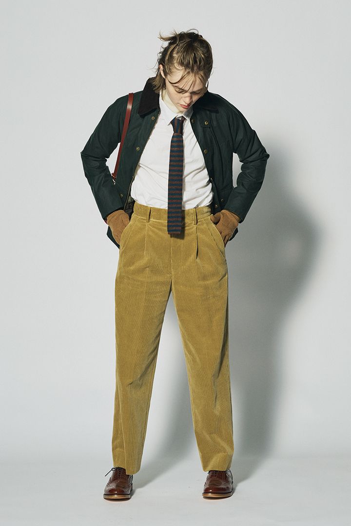 《バブアー》のジャケットに品あるコーデュロイを合わせて【本日のFUDGE GIRL-12月29日】