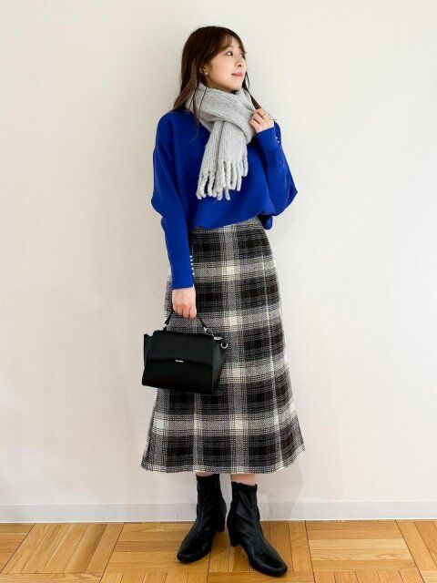 冬のカラーニットコーデ