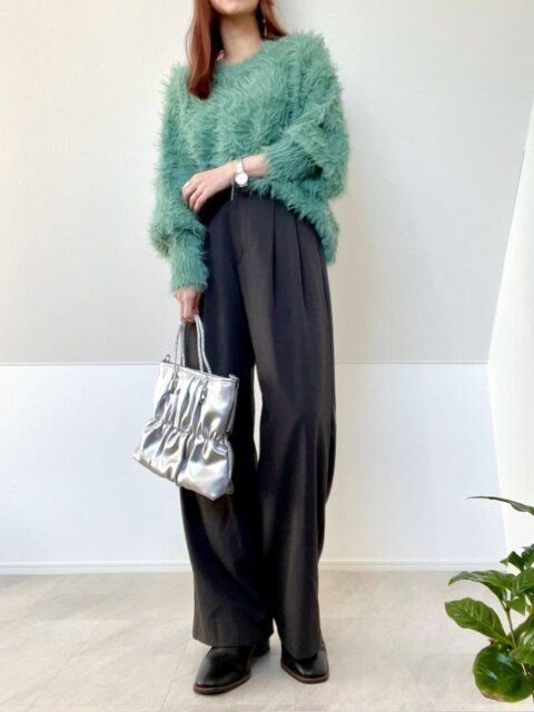 冬のカラーニットコーデ