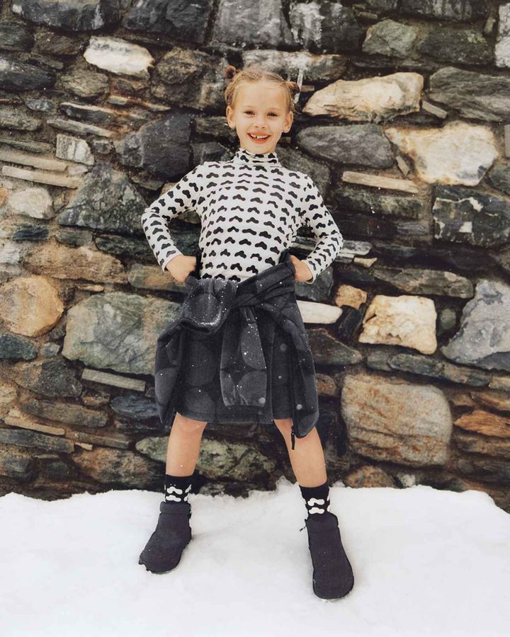 画像: 【UNIQLO x Marimekko】GIRLS ヒートテックタートルネックT（長袖）¥990、GIRLS フリースミニスコート¥1,990、GIRLS ヒートテックソックス（2足組）¥790 www.uniqlo.com